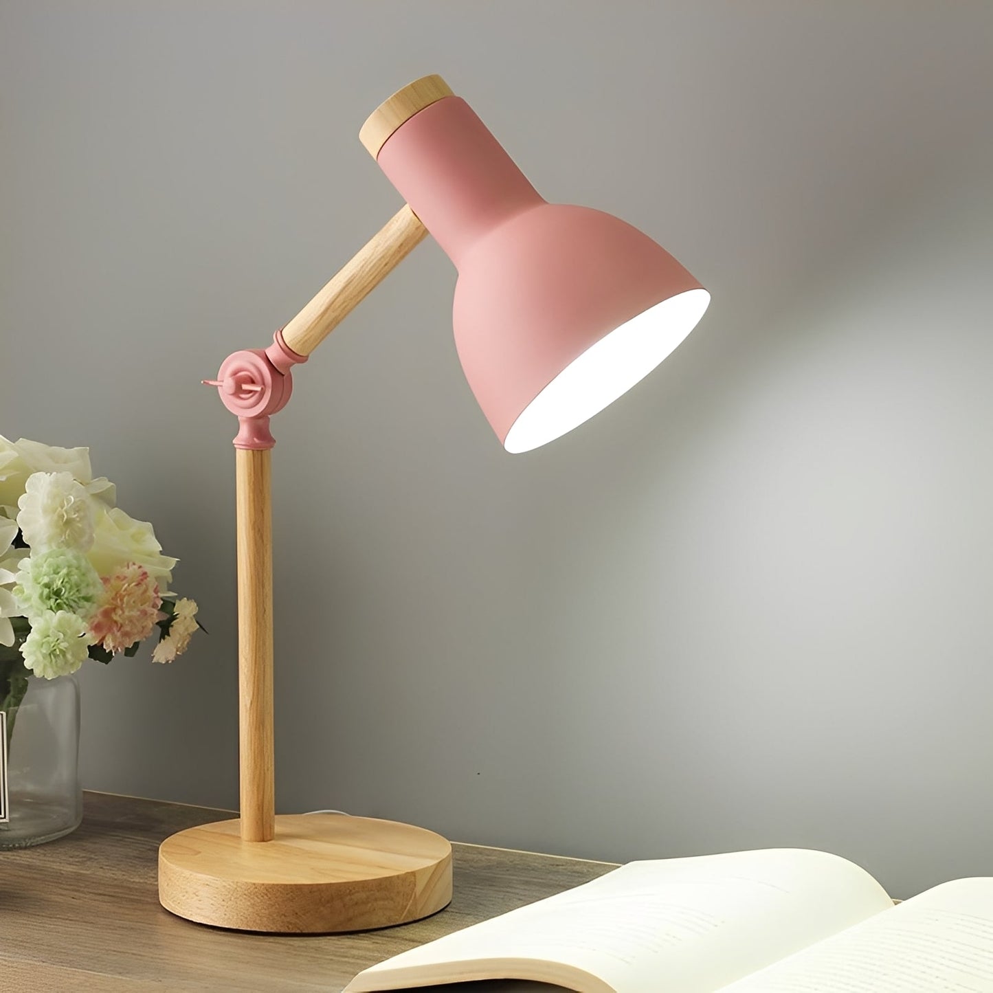 Varya – Nordische LED-Bettlampe