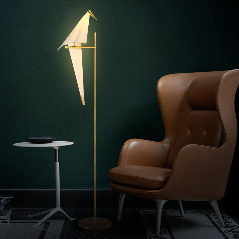 OriBird – Elegante Wandlampe in Origami-Vogelform