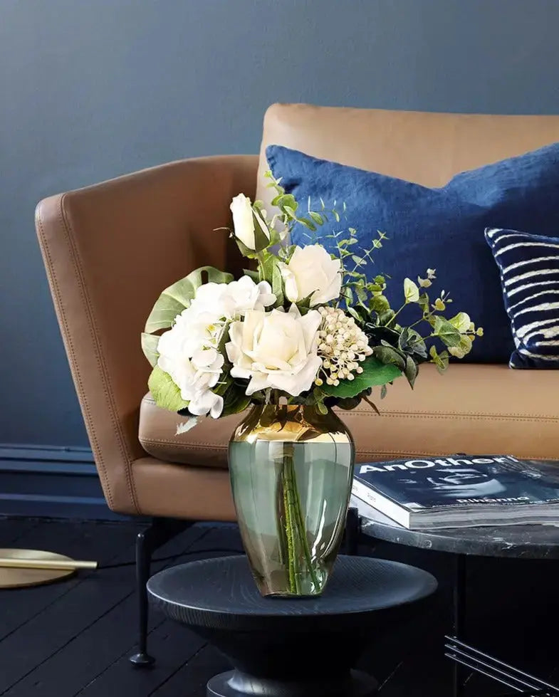 GoldenBloom – Blumenvase mit eleganter Goldfolienveredelung