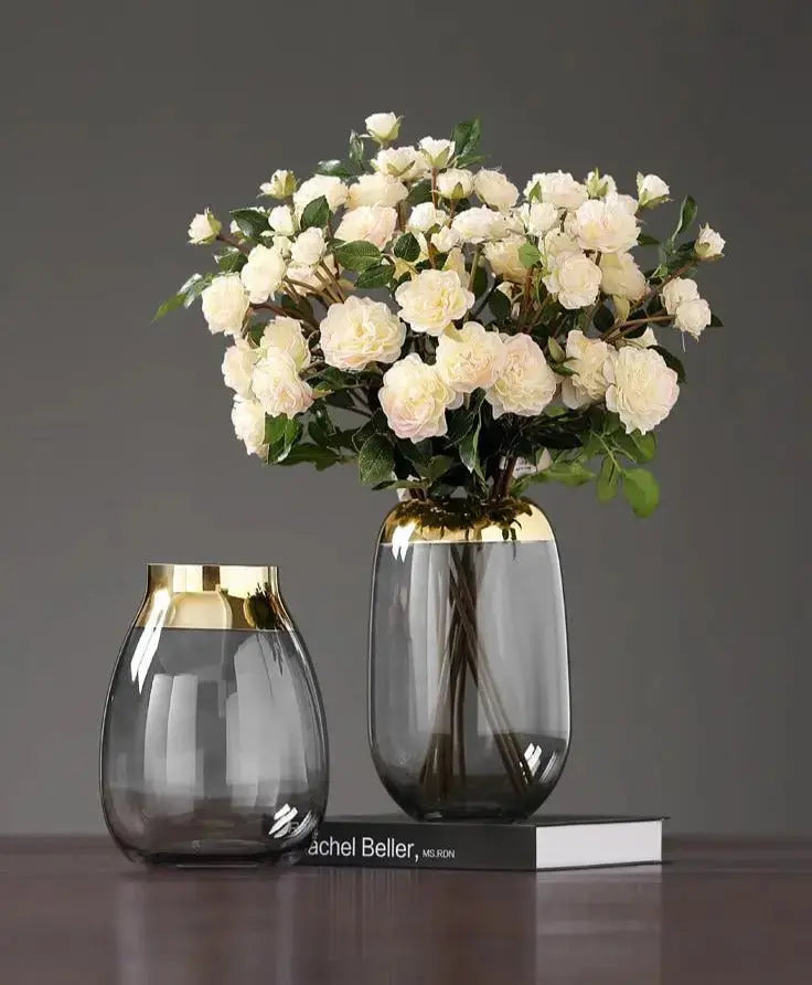 GoldenBloom – Blumenvase mit eleganter Goldfolienveredelung