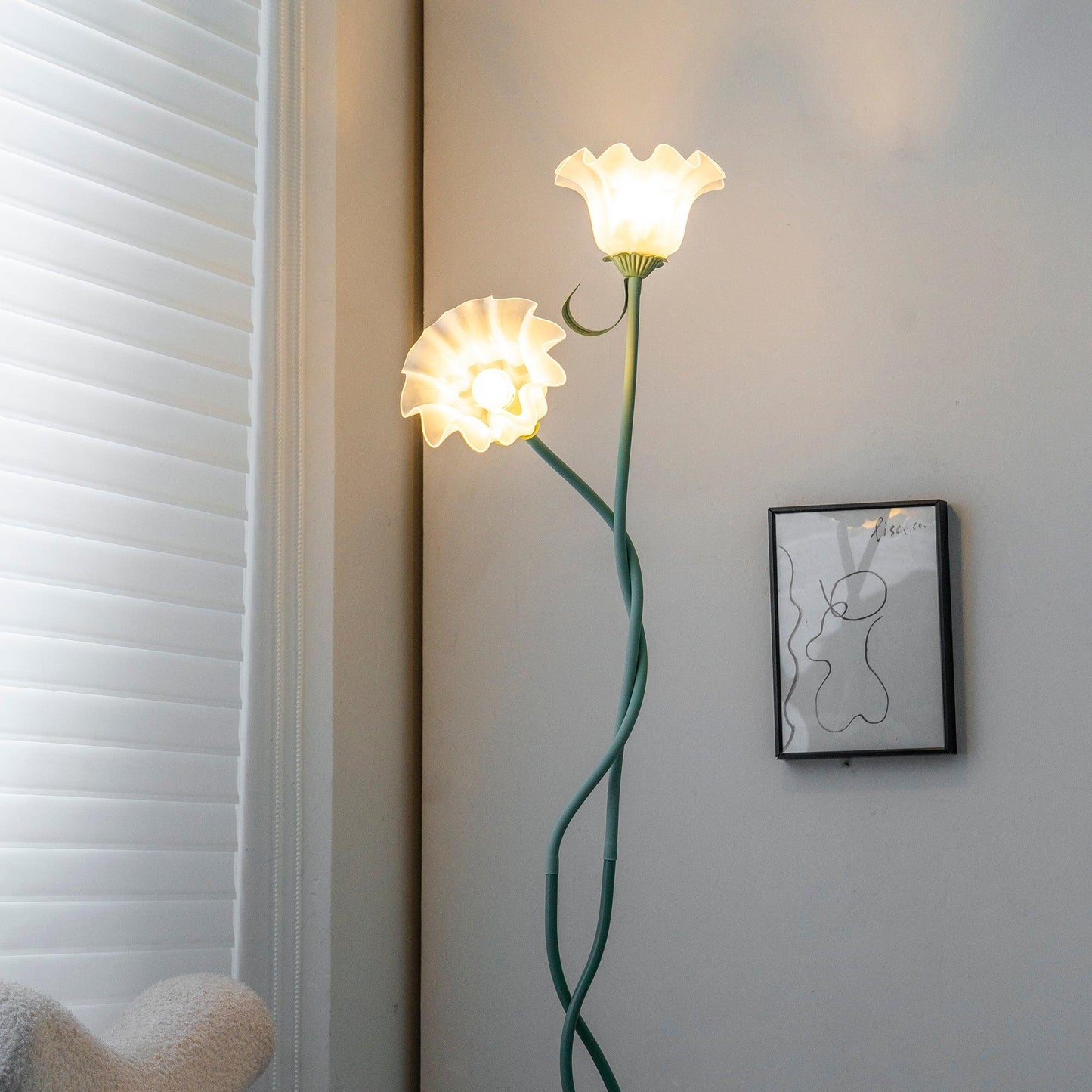 CallaLicht – Elegante Stehlampe im Calla-Blumen-Design