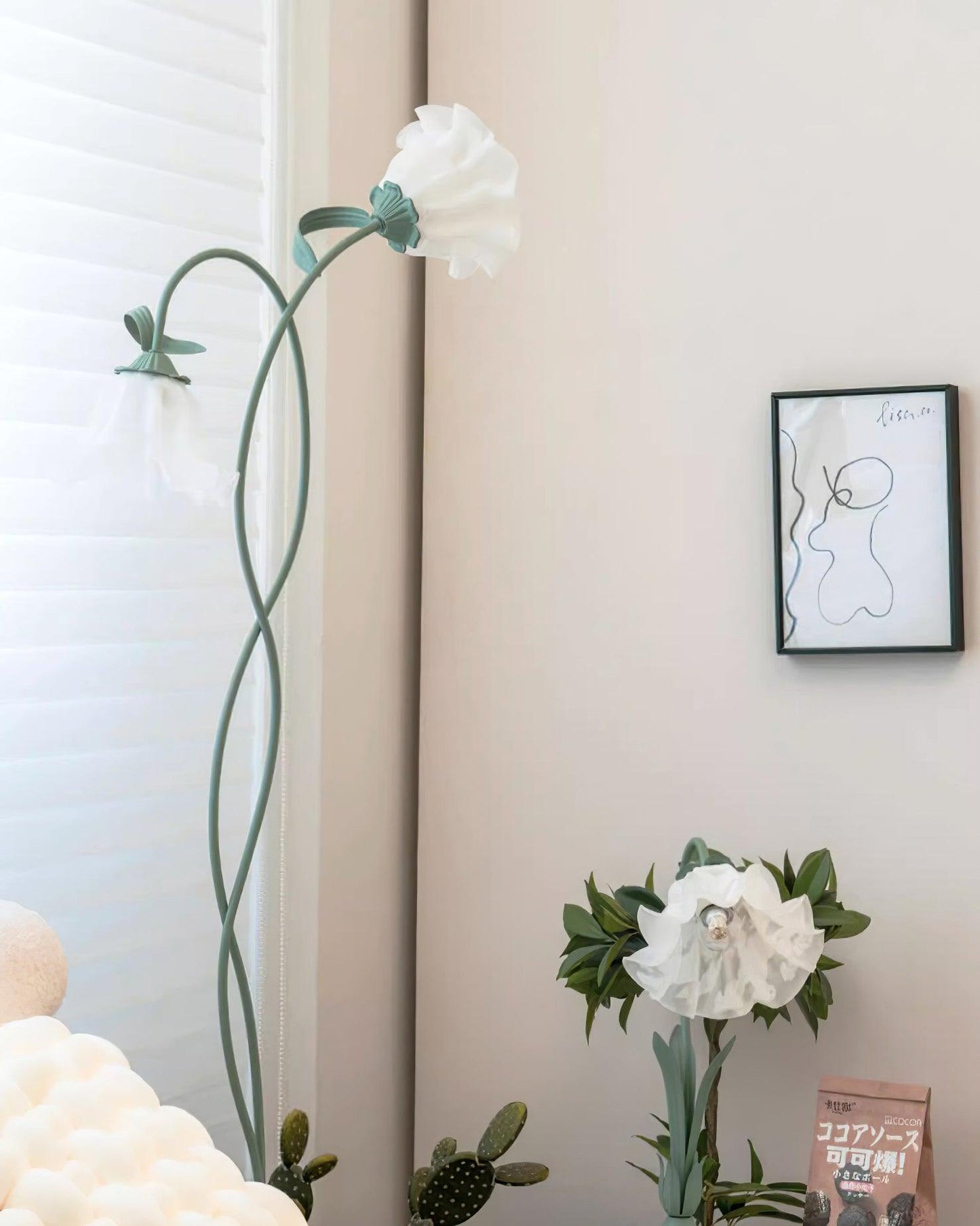 CallaLicht – Elegante Stehlampe im Calla-Blumen-Design