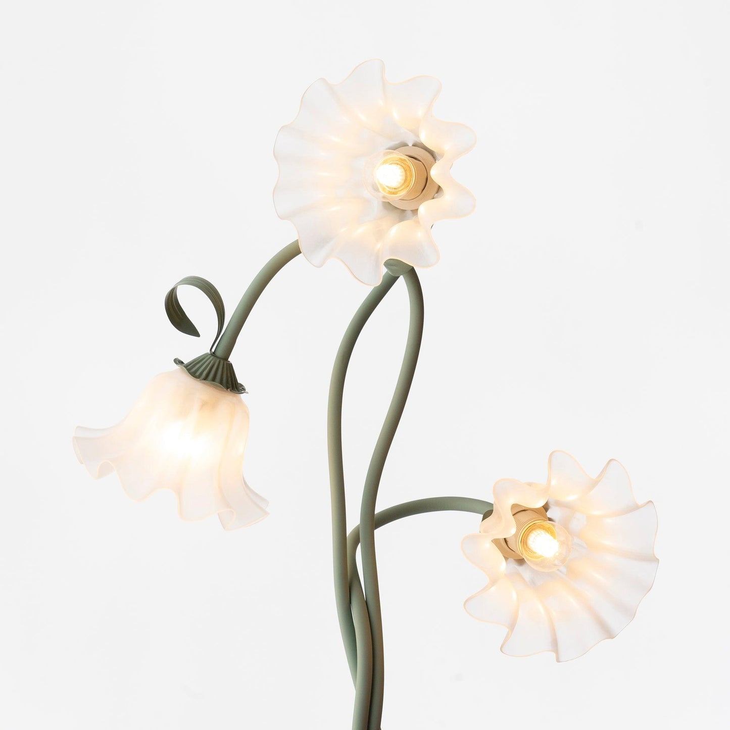 CallaLicht – Elegante Stehlampe im Calla-Blumen-Design