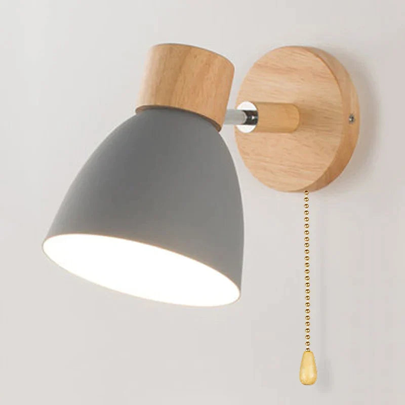 Nordic Holz-Wandleuchte im Naturdesign