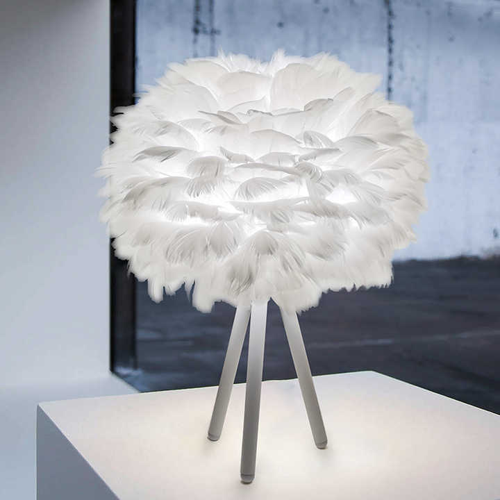 FeatherGlow – Stilvolle Federlampe für sanfte Akzente