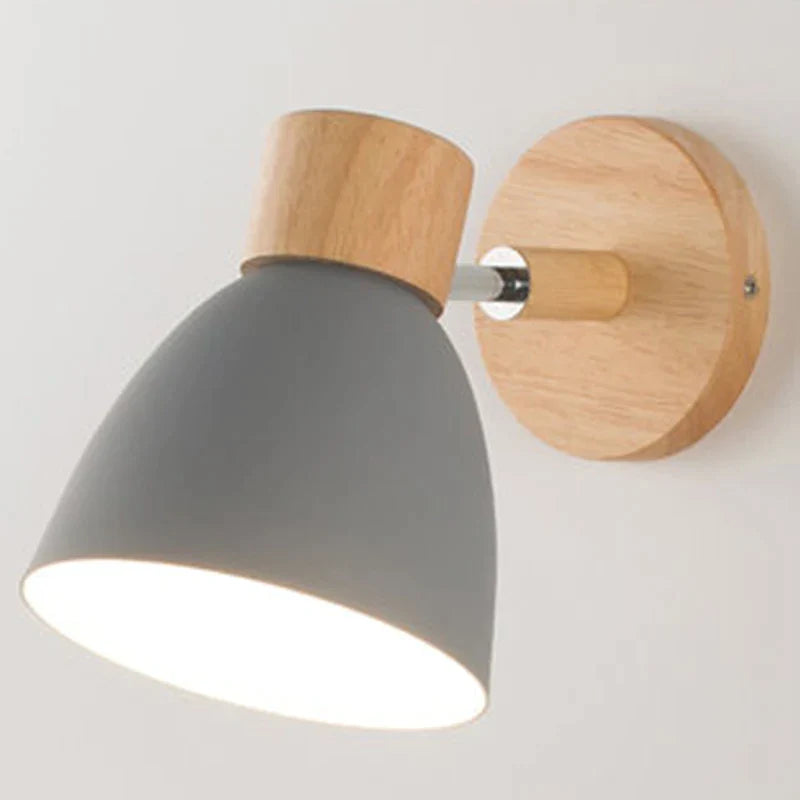 Nordic Holz-Wandleuchte im Naturdesign