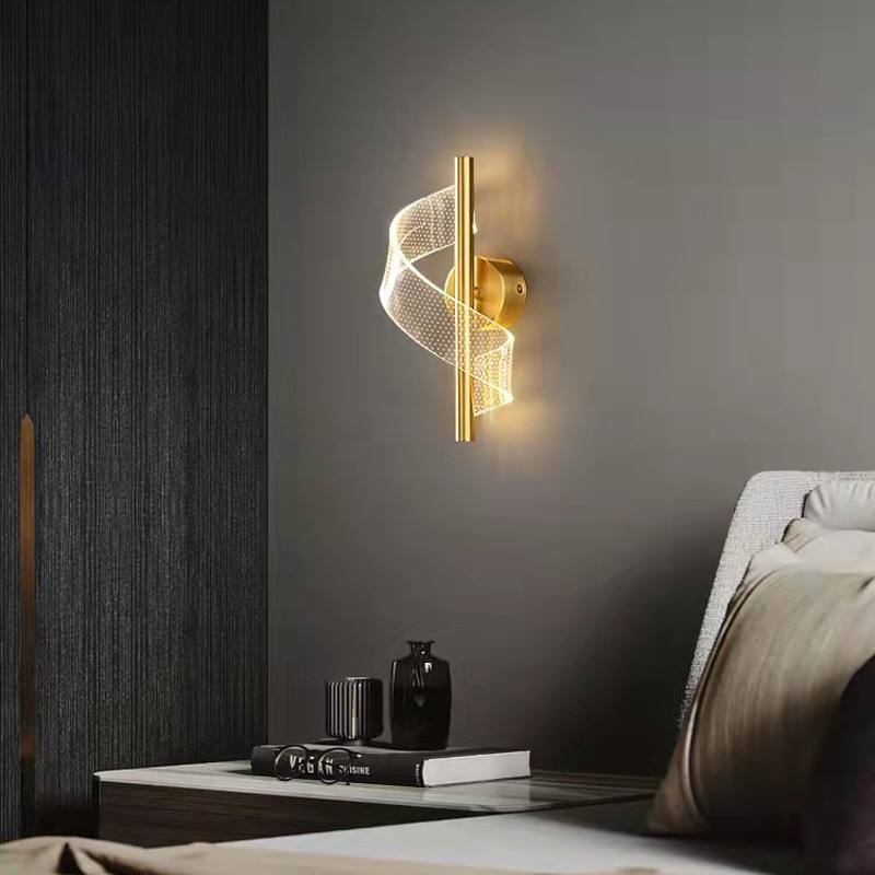 CrystalGlow – Wandlampe mit gläsernem Kronleuchter-Design
