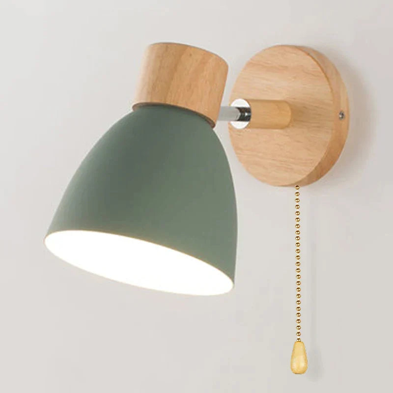 Nordic Holz-Wandleuchte im Naturdesign