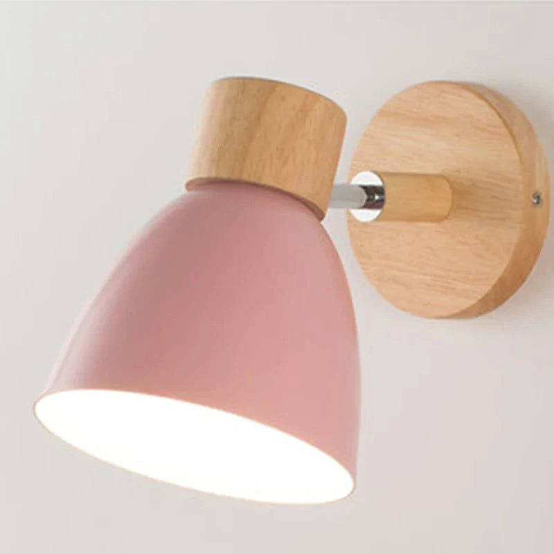Nordic Holz-Wandleuchte im Naturdesign