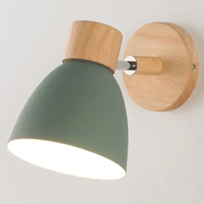 Nordic Holz-Wandleuchte im Naturdesign