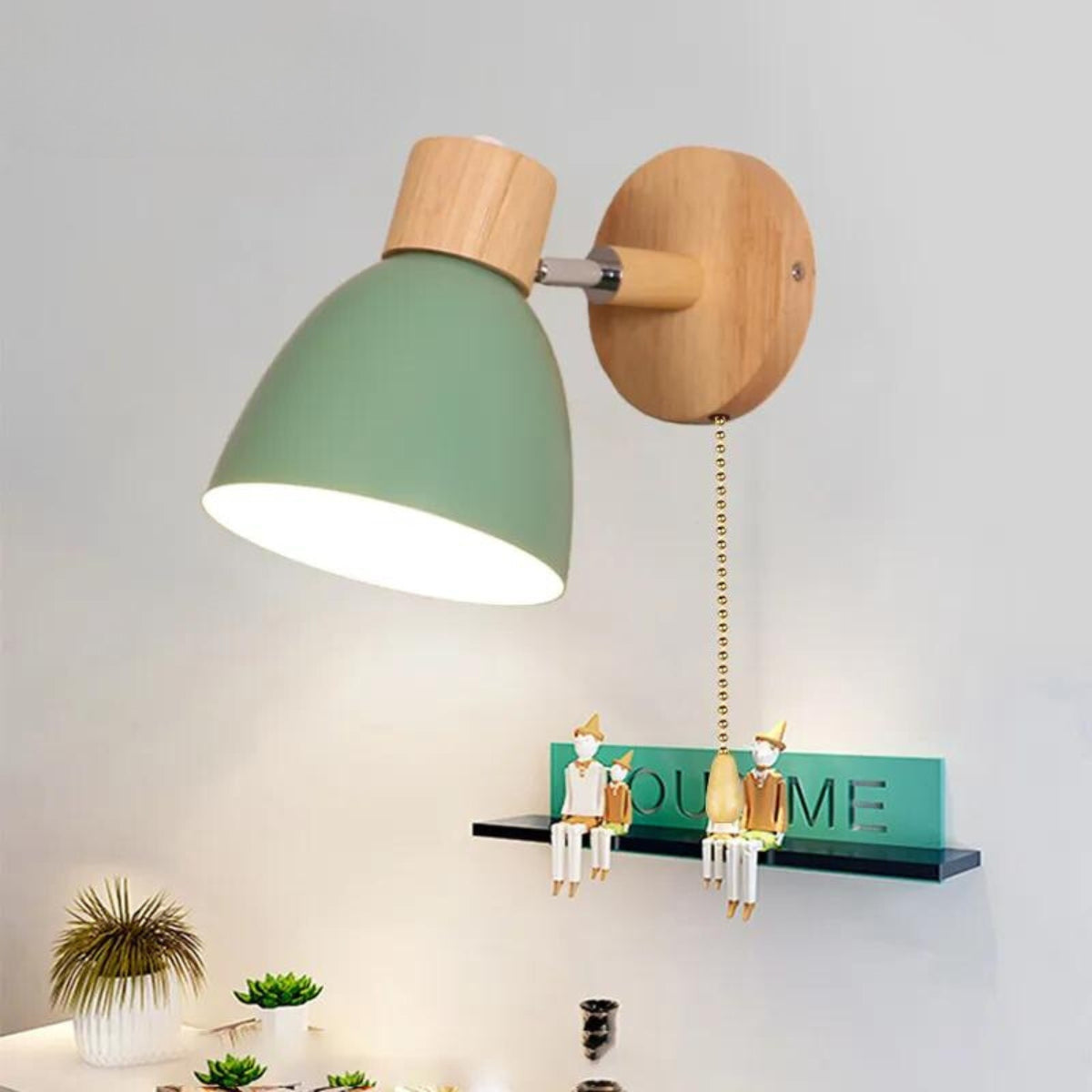 Nordic Holz-Wandleuchte im Naturdesign