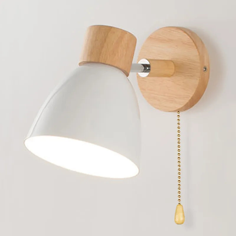 Nordic Holz-Wandleuchte im Naturdesign