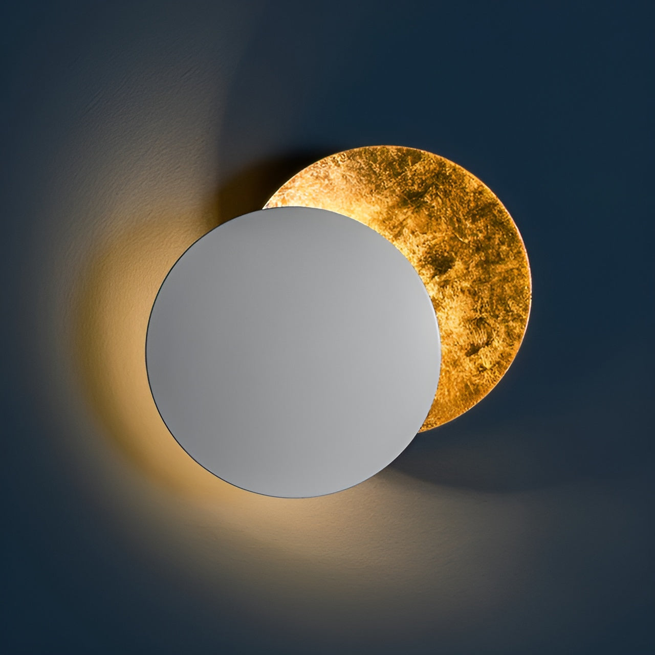 Solar Eclipse - Drehbare LED-Wandleuchte