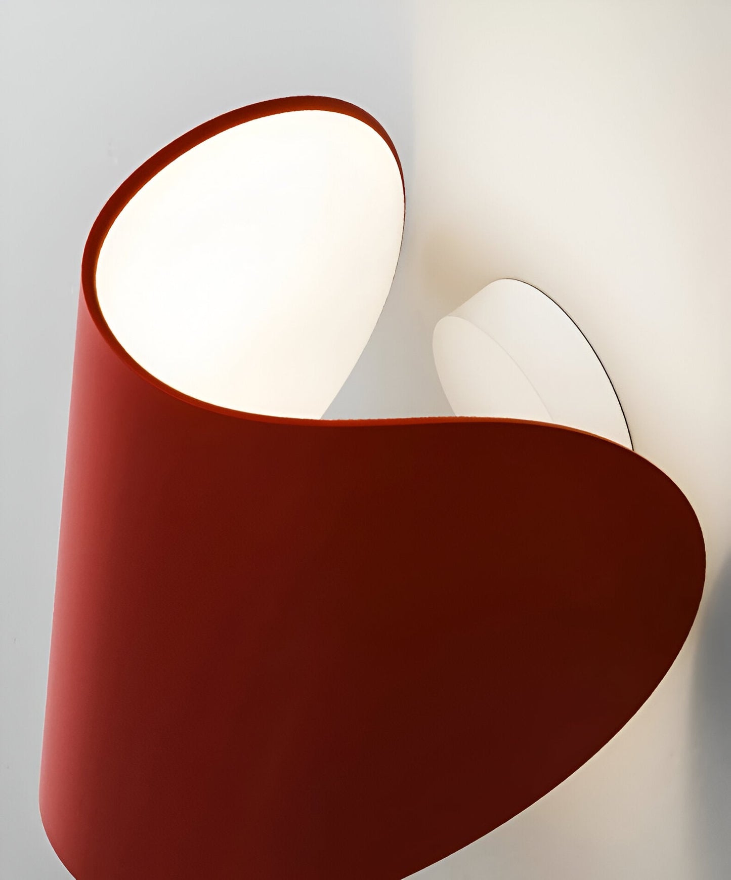 Curve Drehbare Moderne Wandleuchte