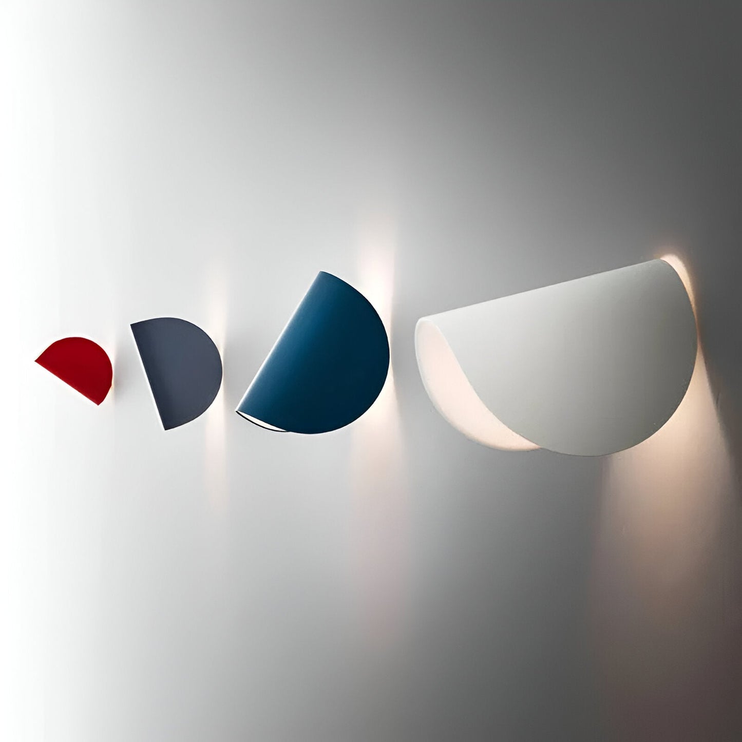 Curve Drehbare Moderne Wandleuchte
