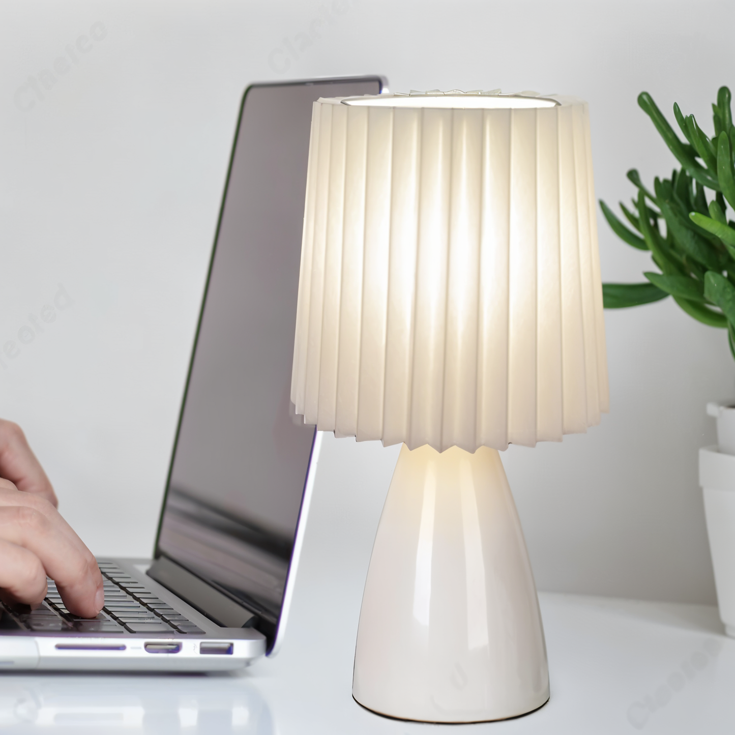 Salve – Keramik Tischlampe im stilvollen Design