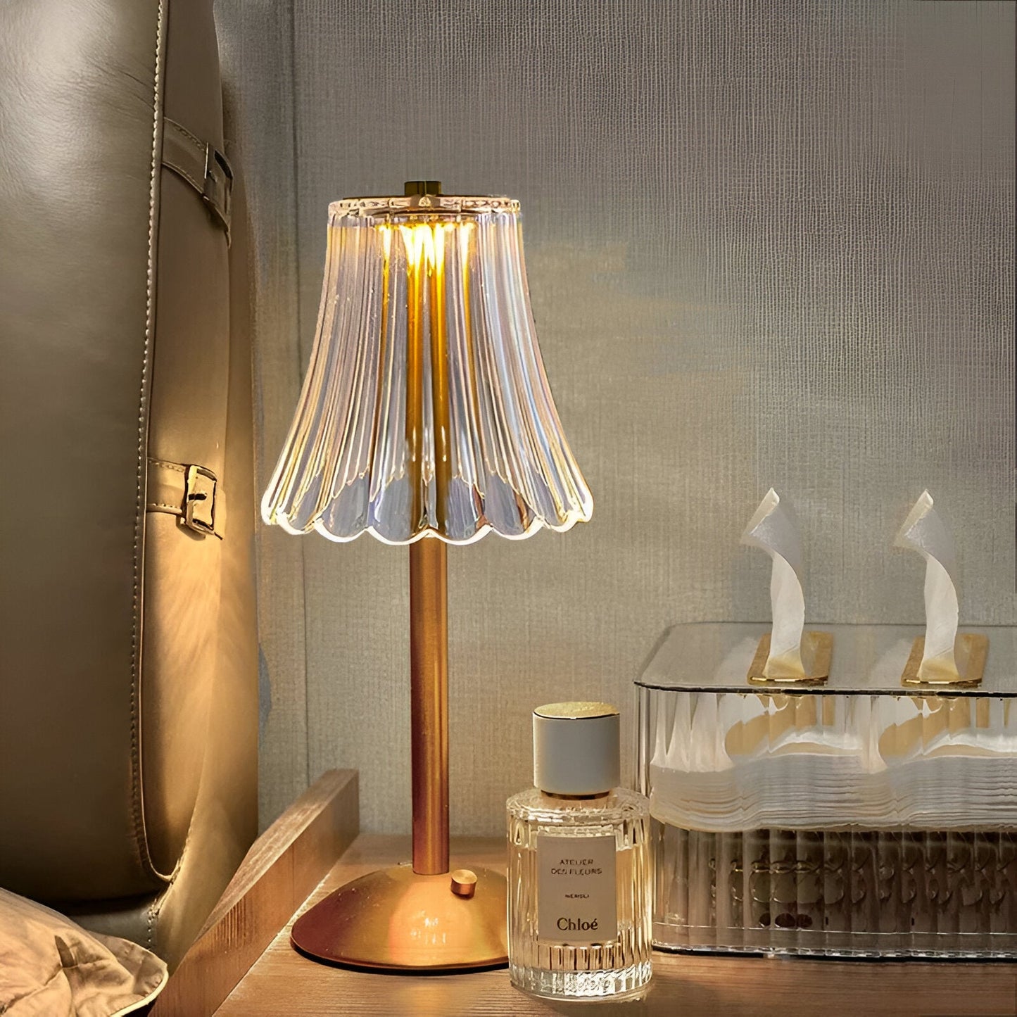 LumiTusker – Retro-Tischlampe im Elefantenstil mit kabelloser Funktion