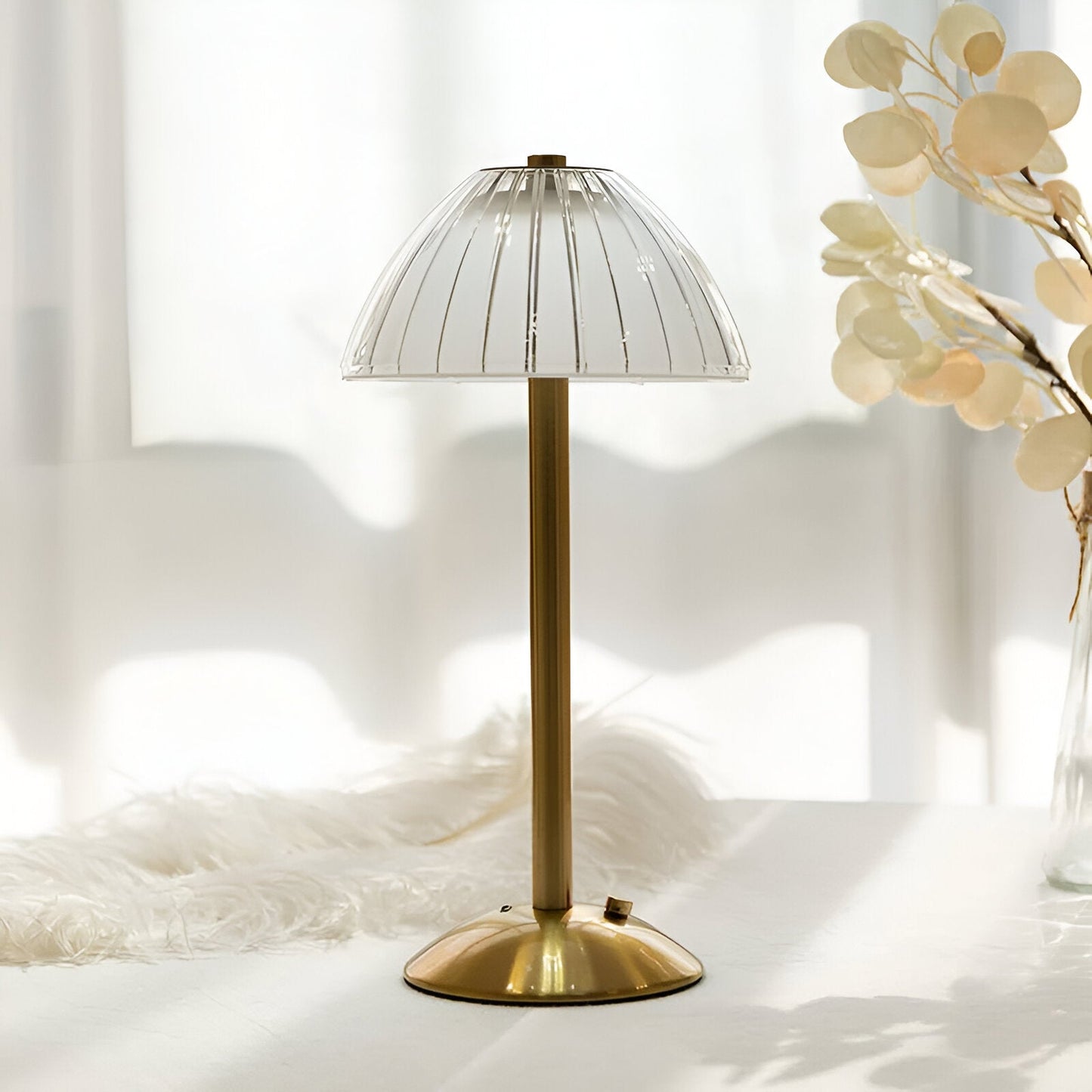 LumiTusker – Retro-Tischlampe im Elefantenstil mit kabelloser Funktion