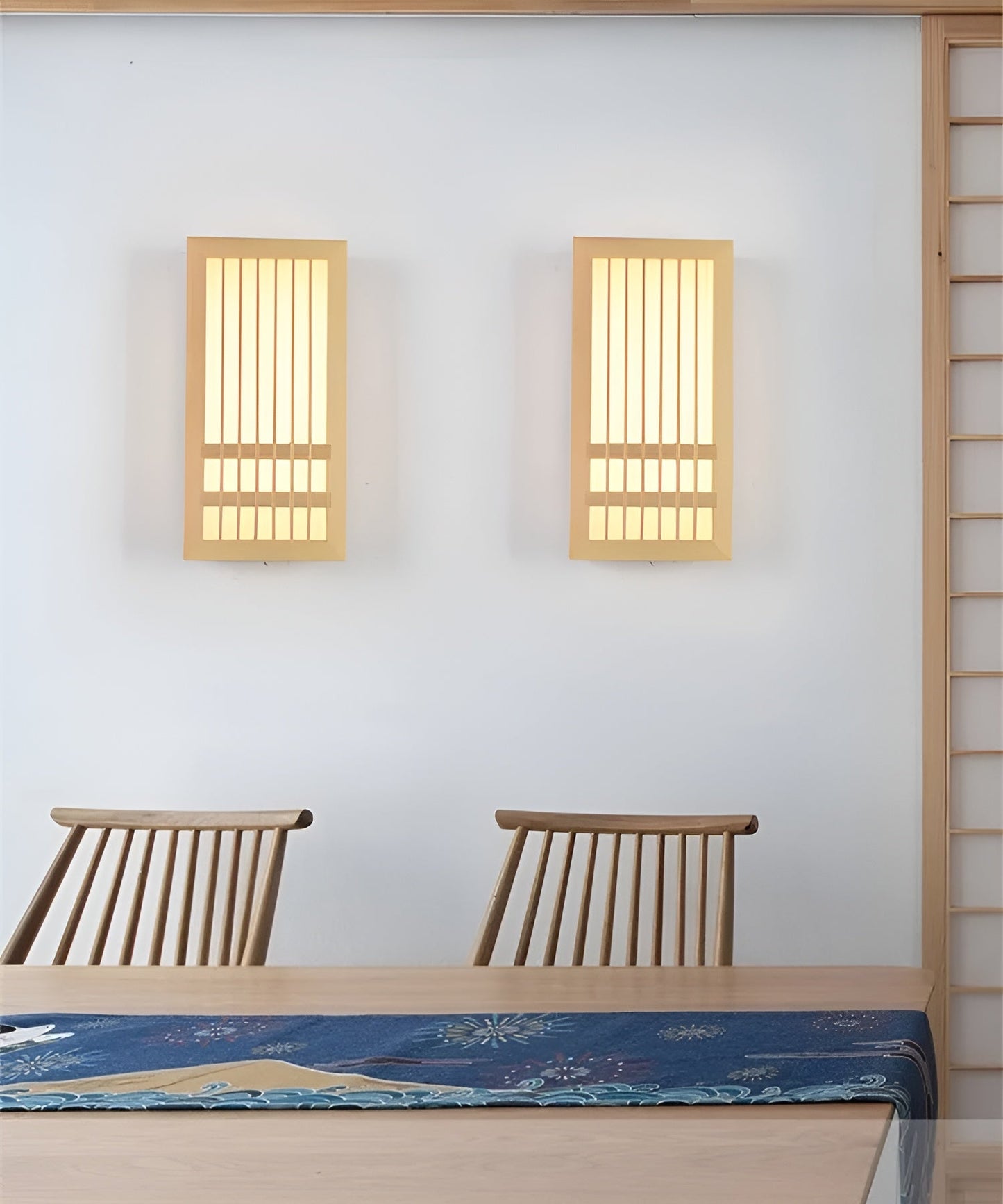 JapandiGlow – Wandlampe aus Holz & Acryl im modernen Japandi-Stil