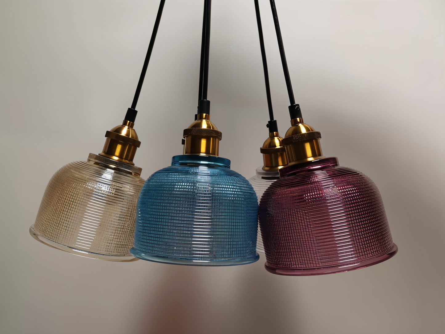 RetroShine Glaslampe – Bunte Glocken-Pendelleuchte im Vintage-Stil