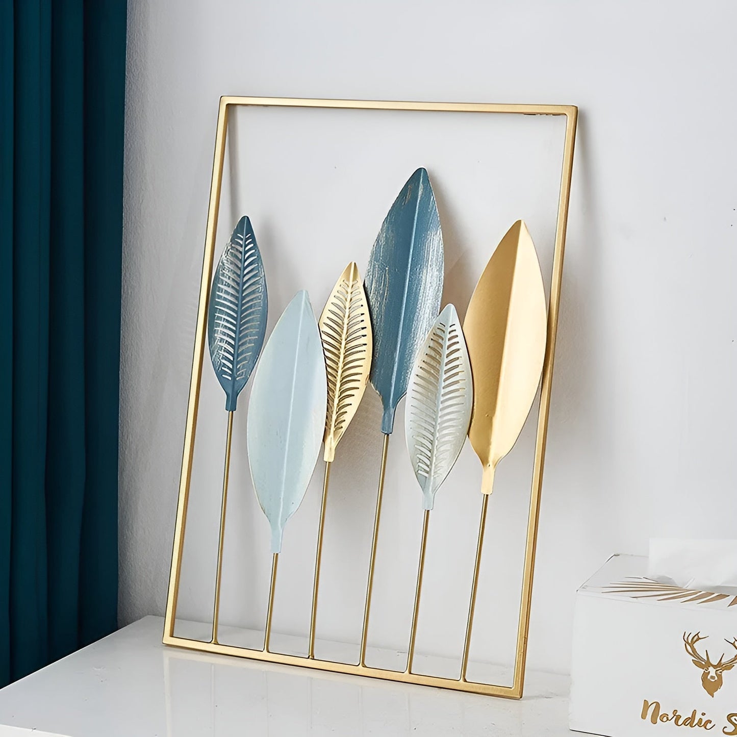 LeafAura – Metallwand-Deko im Blattdesign für moderne Räume