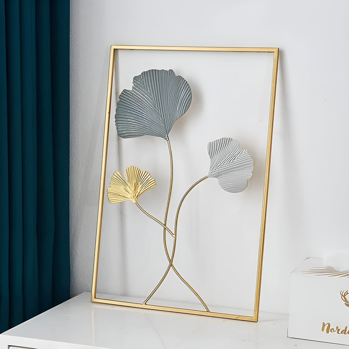 LeafAura – Metallwand-Deko im Blattdesign für moderne Räume