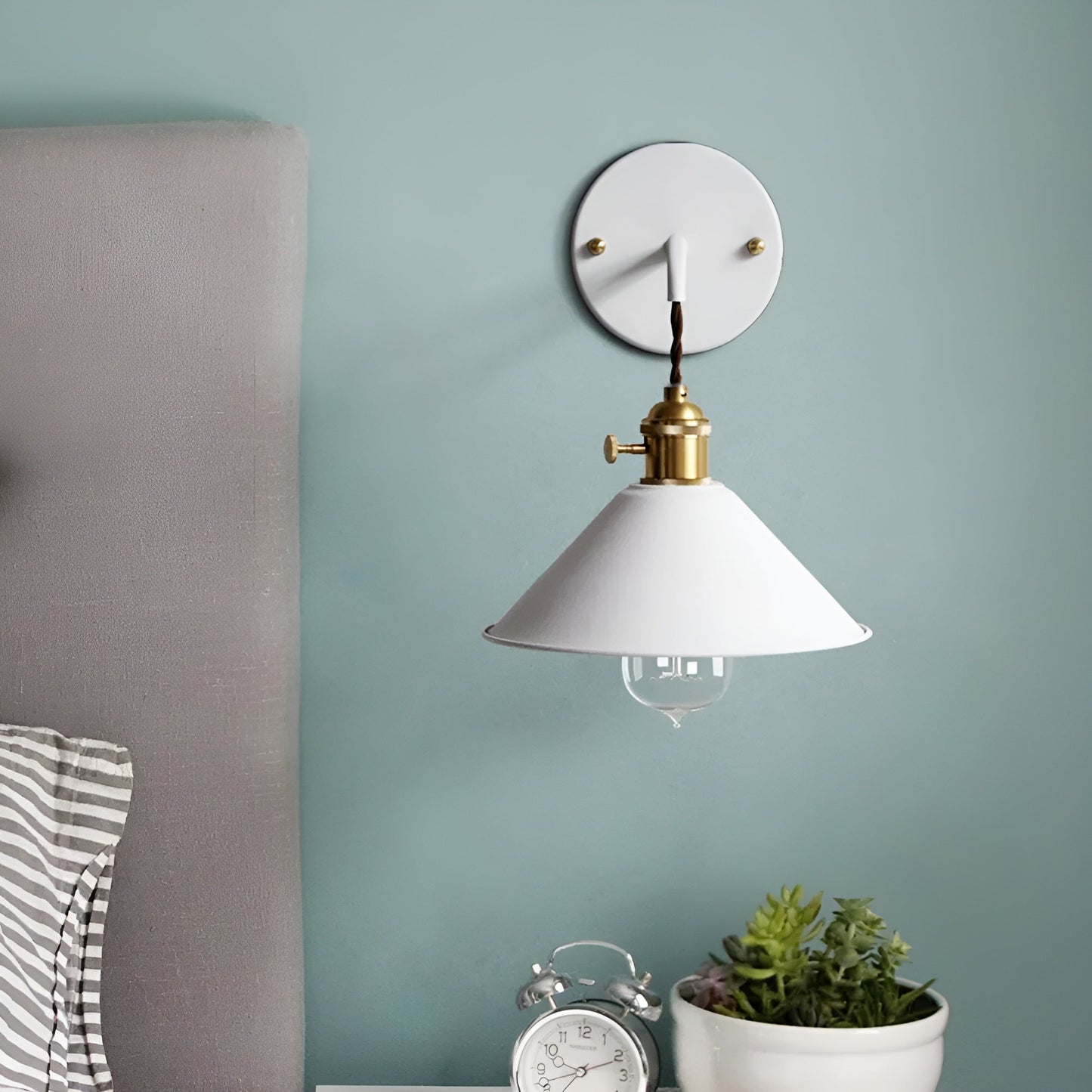 VintageCone Wandlampe – Metalllampe im Retro-Stil