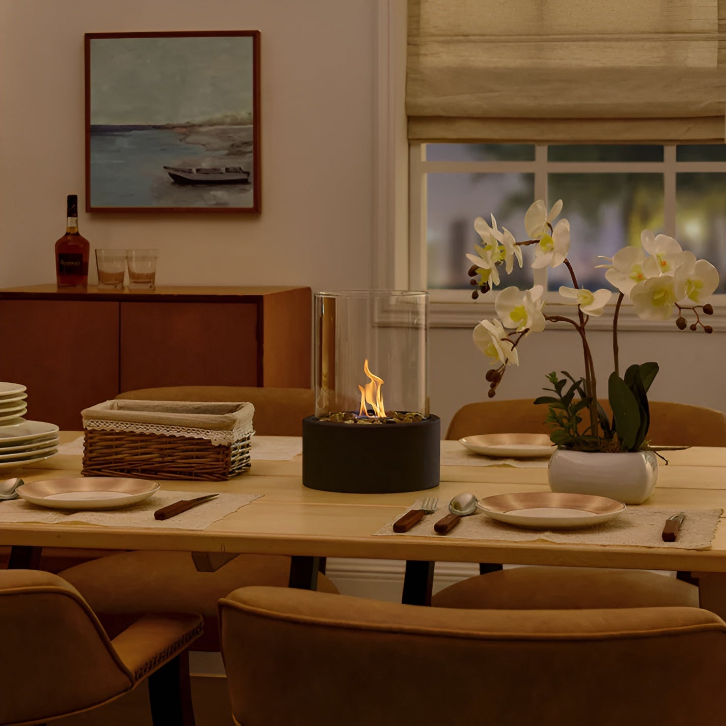 SleekFlame - Eleganter Tischkamin aus Metall und Glas