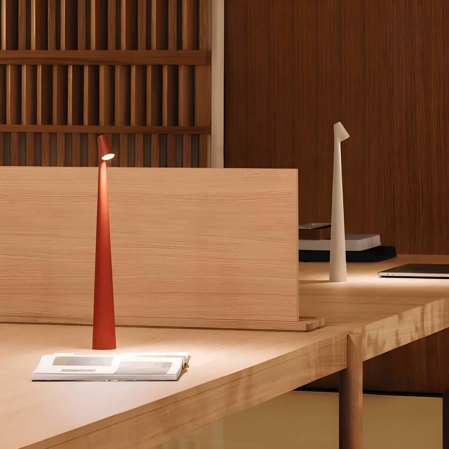 Minimalistische Schlanke Nachtlampe