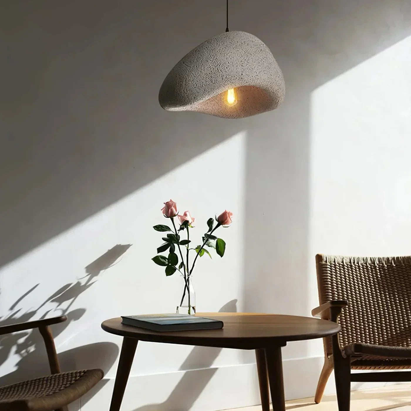 ZenForm – Minimalistische Hängelampe im zeitlosen Wabi-Sabi Design