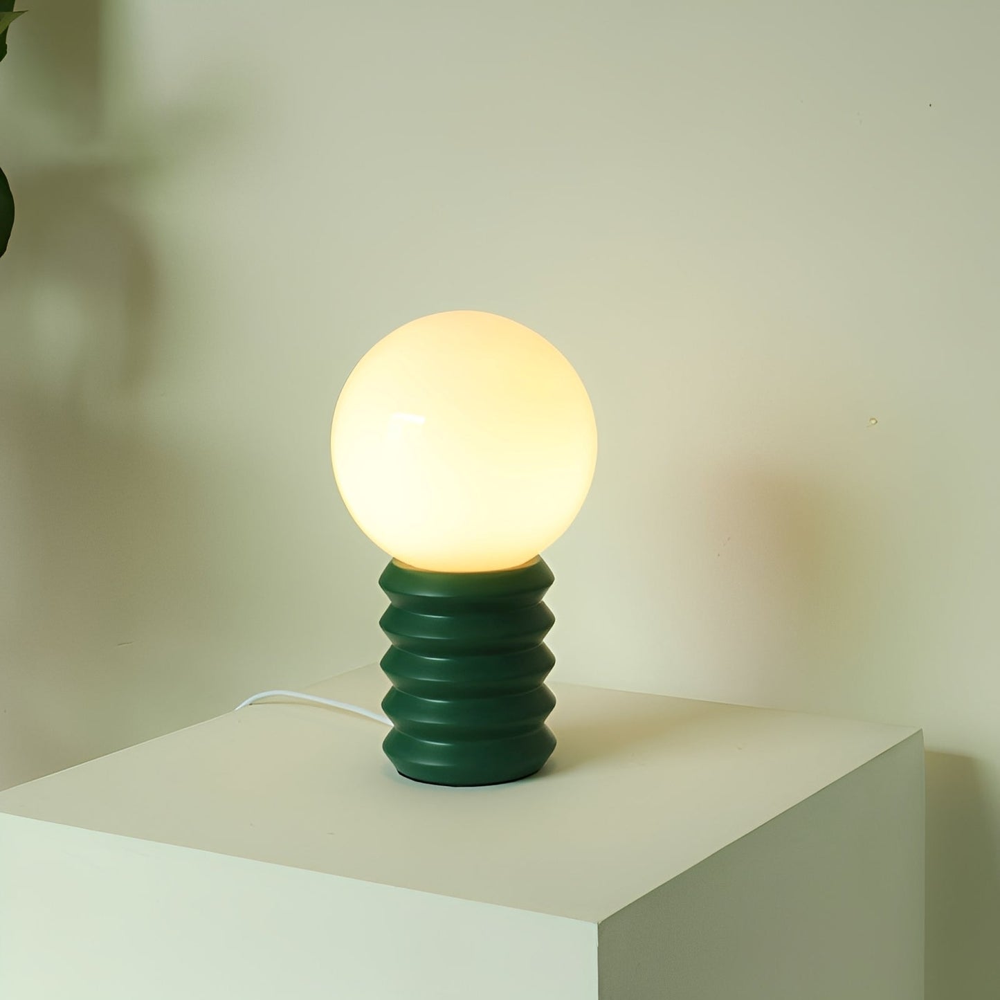 Noa – Originelle Nachttischlampe