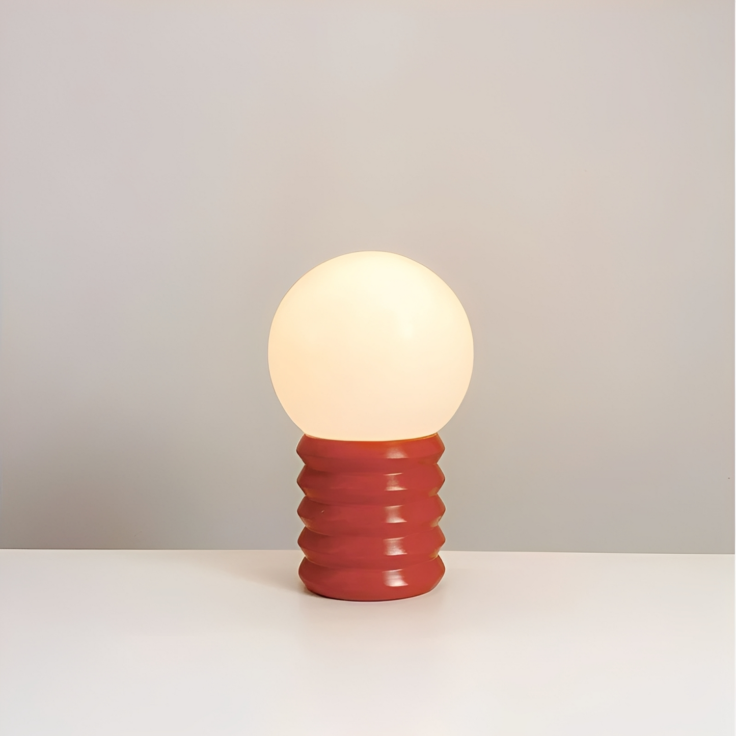 Noa – Originelle Nachttischlampe