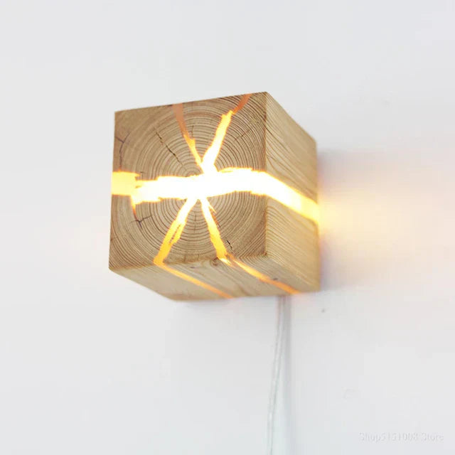 Kreative quadratische Wandleuchte aus massivem Holz für den Korridor