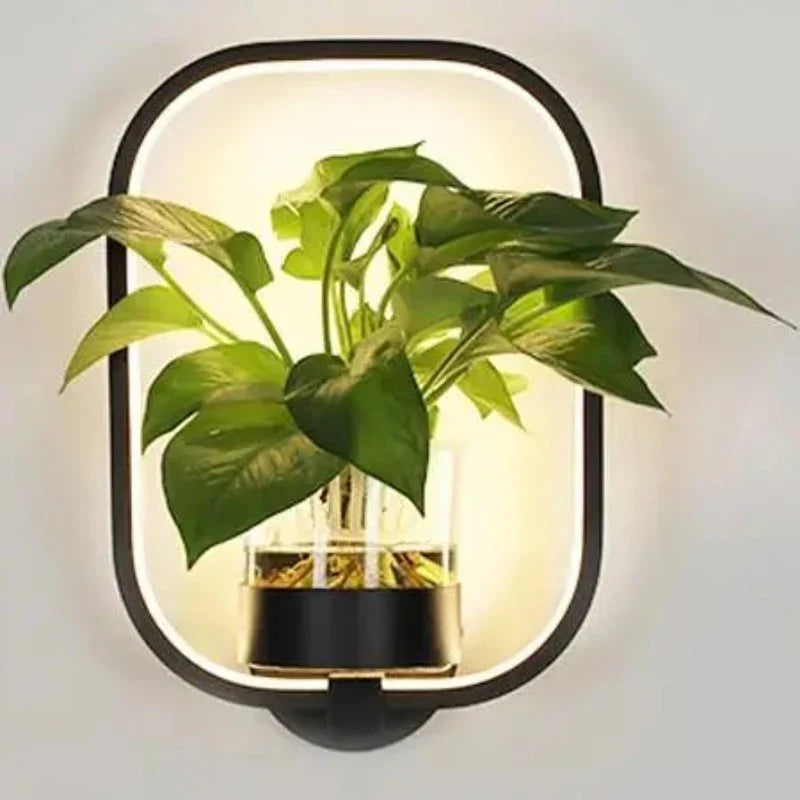 Minimalistische grüne Pflanzenwandlampe