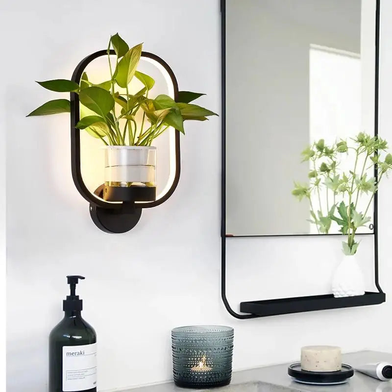 Minimalistische grüne Pflanzenwandlampe