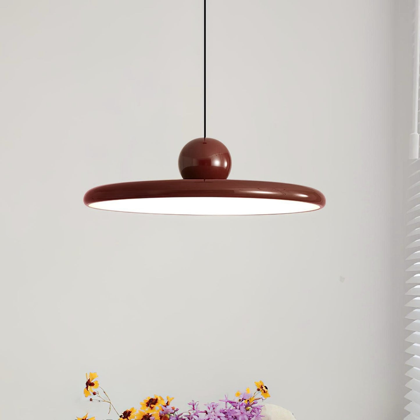 Luca – Moderne UFO-LED-Tischlampe