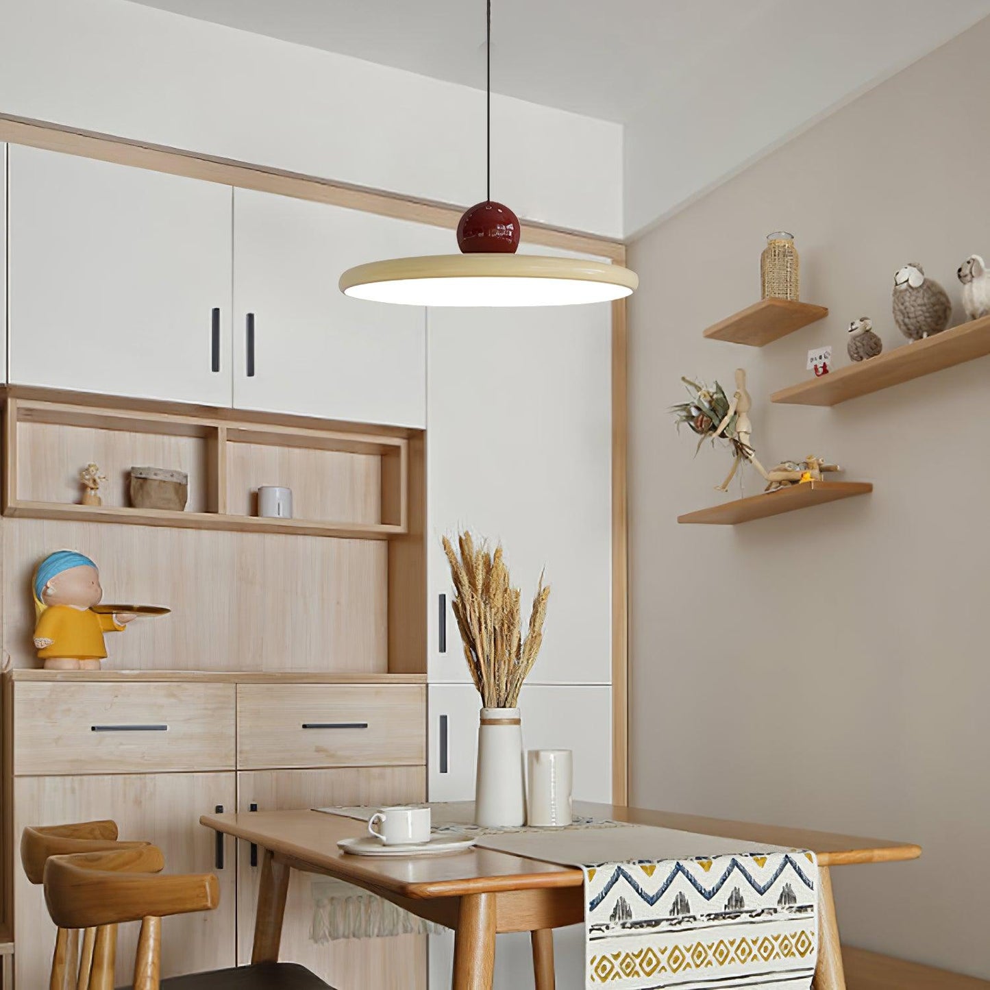 Luca – Moderne UFO-LED-Tischlampe