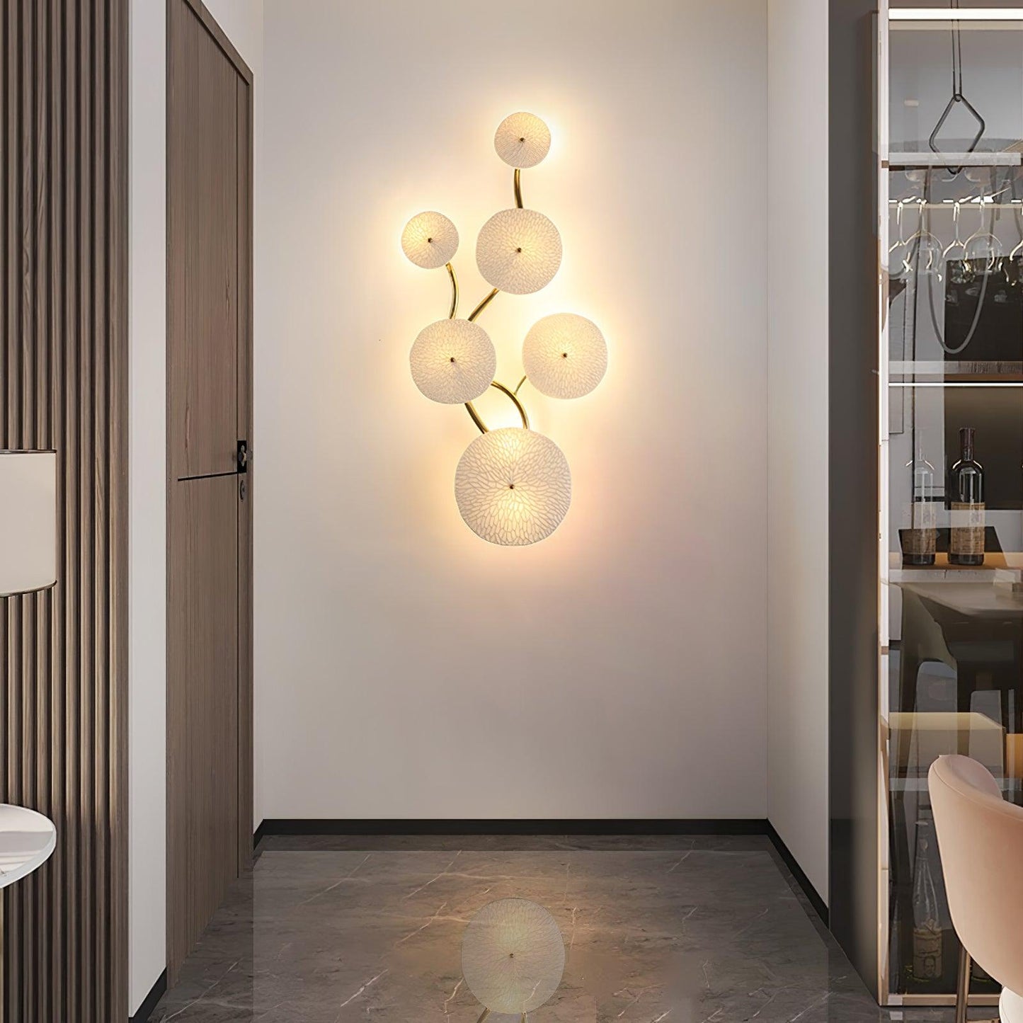 Olivia – Wandleuchte im Lotusblüten-Design