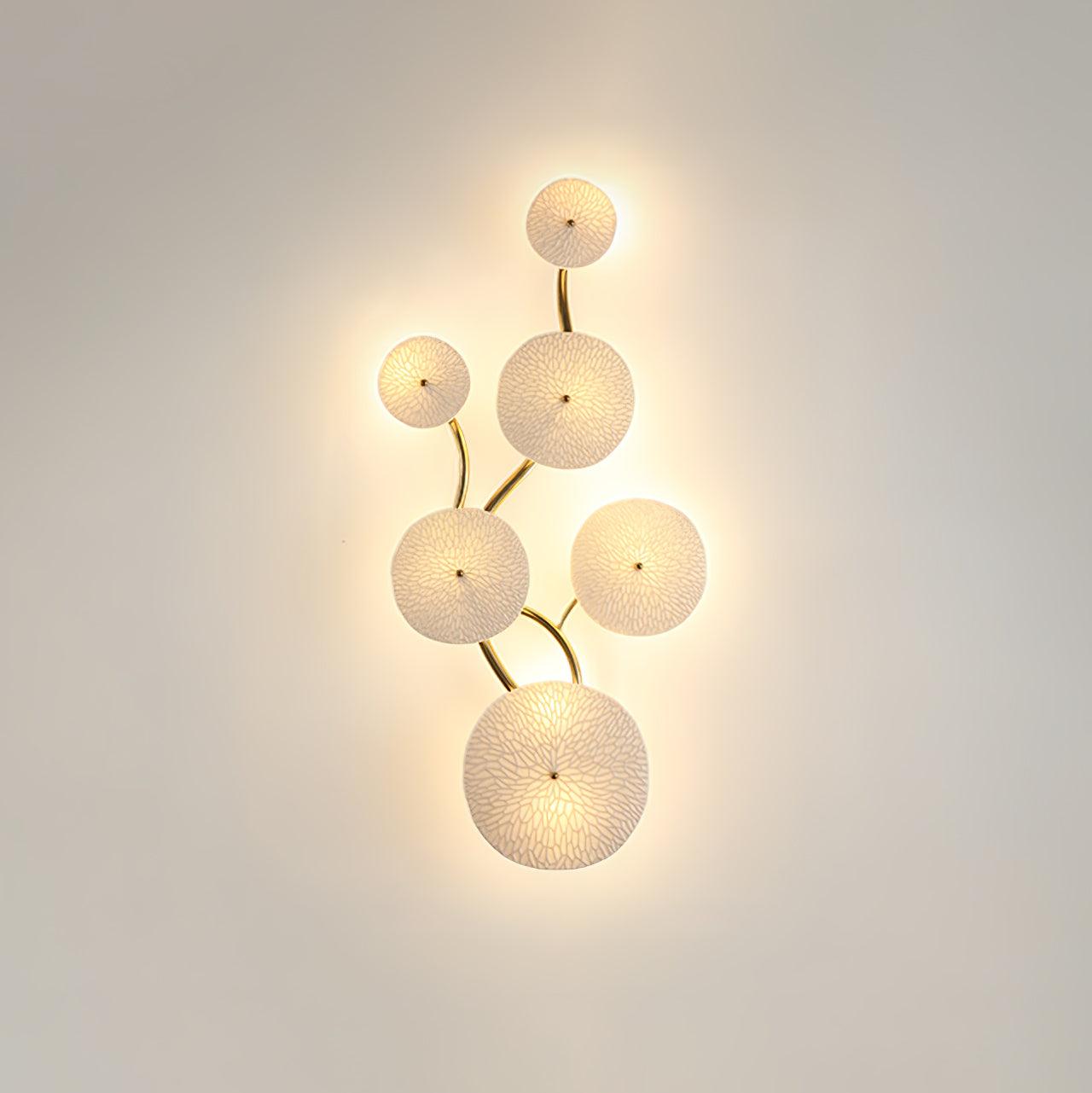 Olivia – Wandleuchte im Lotusblüten-Design