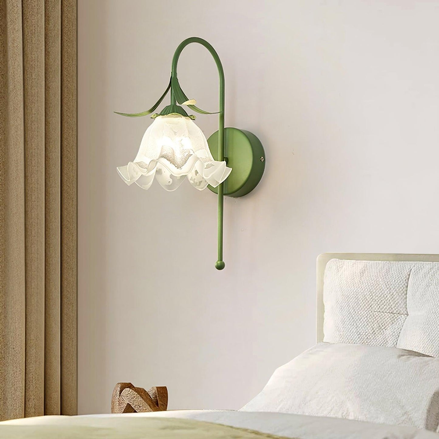 Neri – Wandleuchte im Orchideen-Design