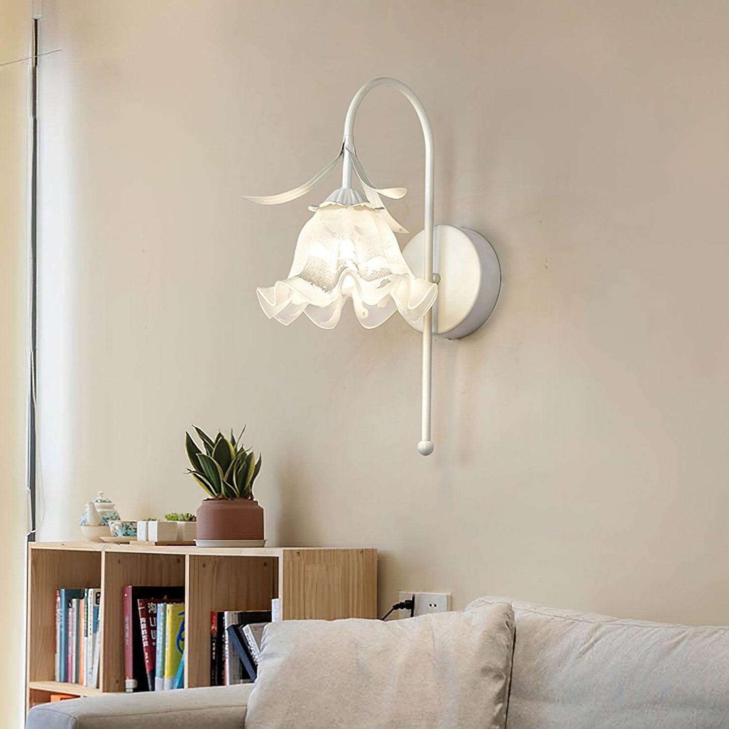 Neri – Wandleuchte im Orchideen-Design