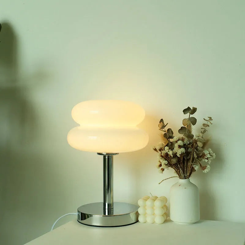 Nordische minimalistische Tischlampe aus der Mitte der Antike