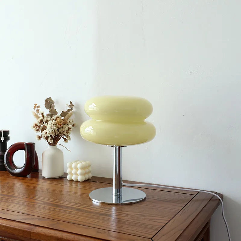 Nordische minimalistische Tischlampe aus der Mitte der Antike