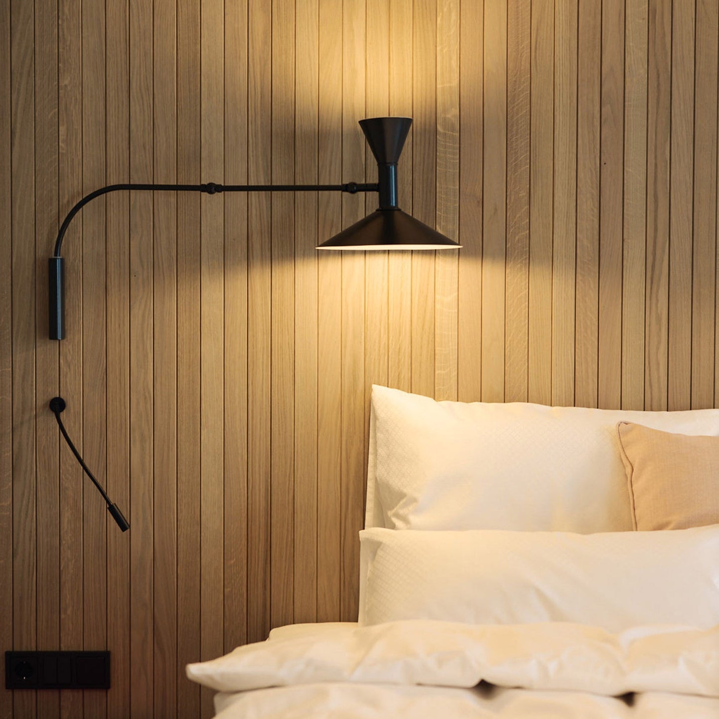 Shane – Einstellbare Wandleuchte im nordischen Stil mit LED