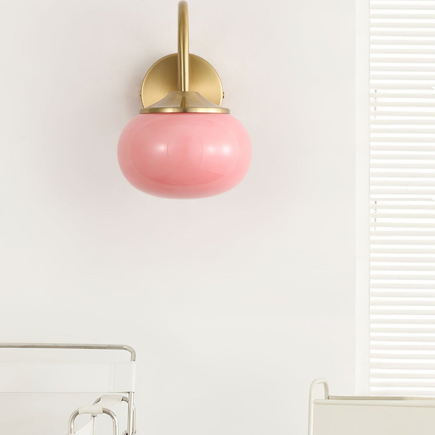 Celia – Eisen- und Glas-Wandleuchte