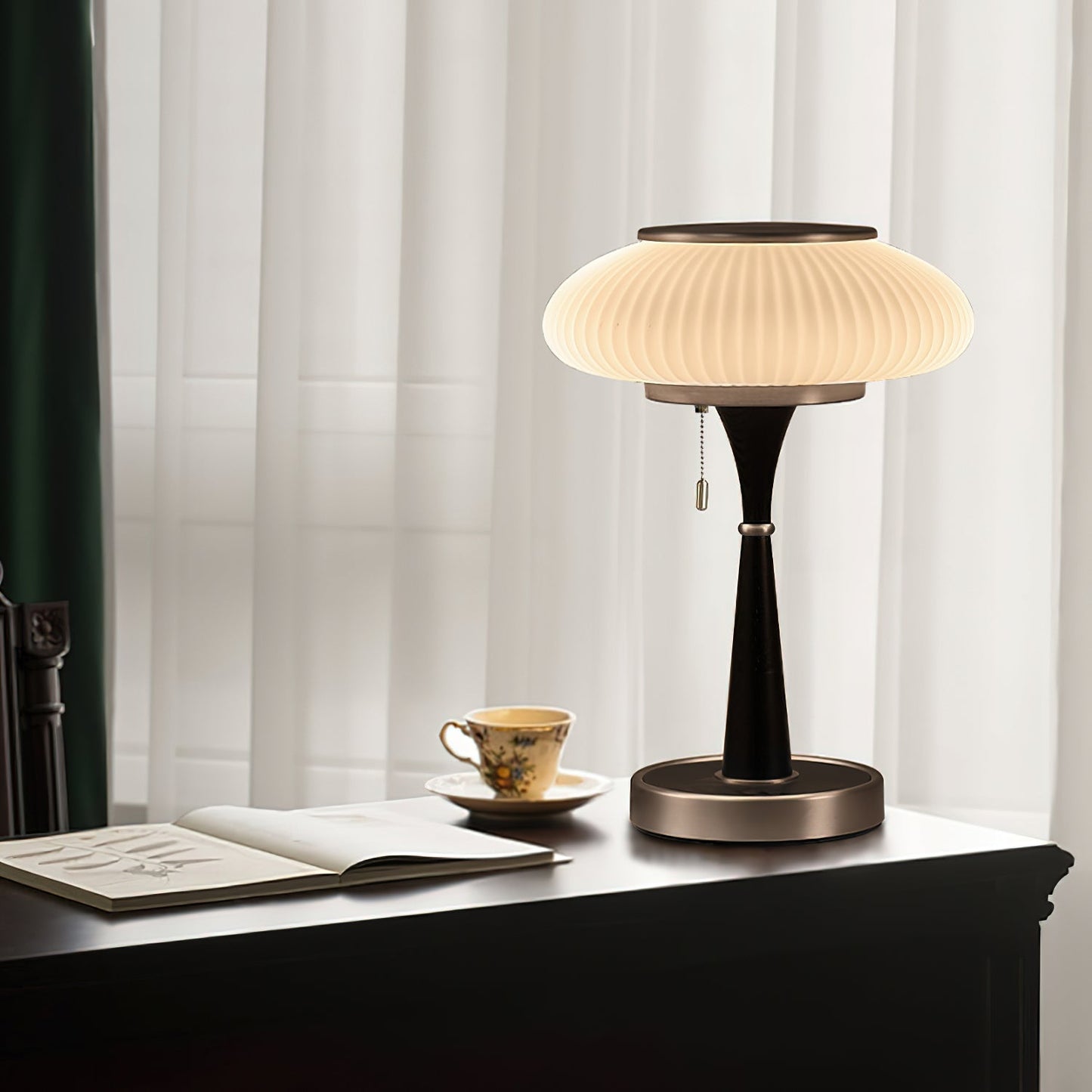 Noelia – Retro Tischlampe aus Holz