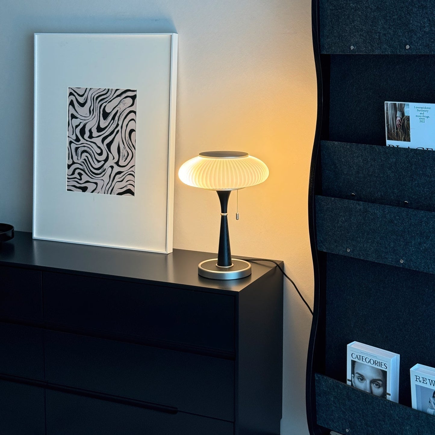 Noelia – Retro Tischlampe aus Holz