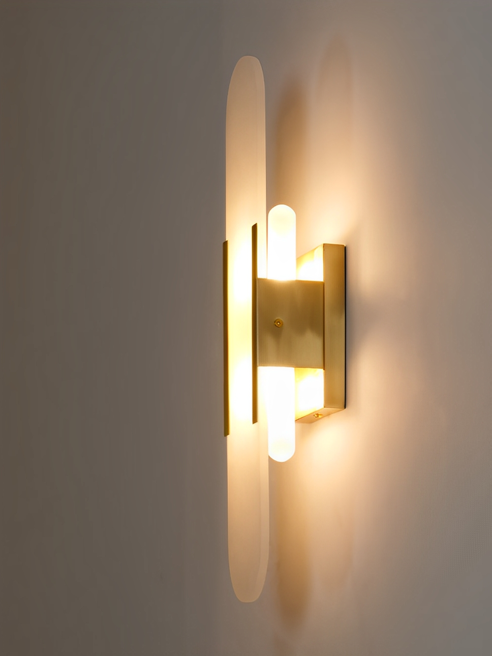 Orro – Moderne LED-Wandleuchte mit Marmor-Look
