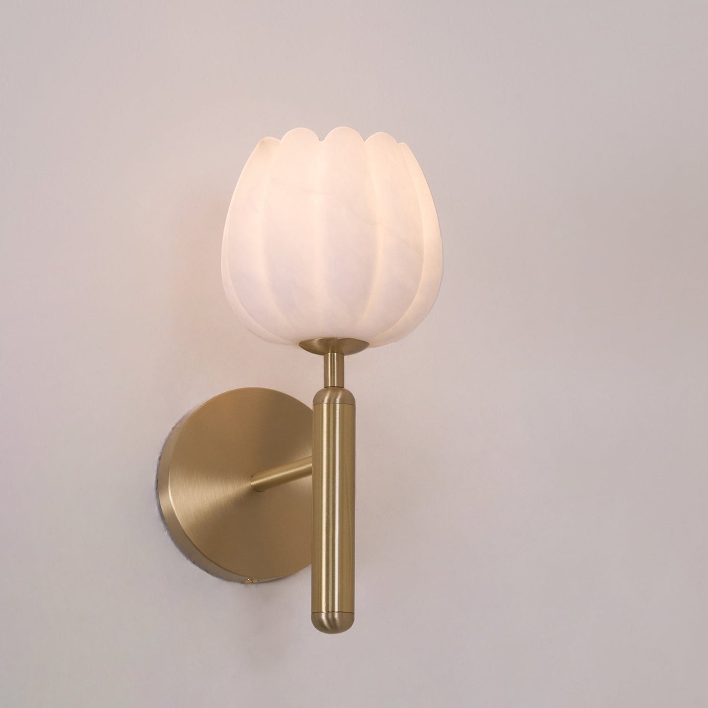 Mei – Kupfer-Marmor Wandlampe