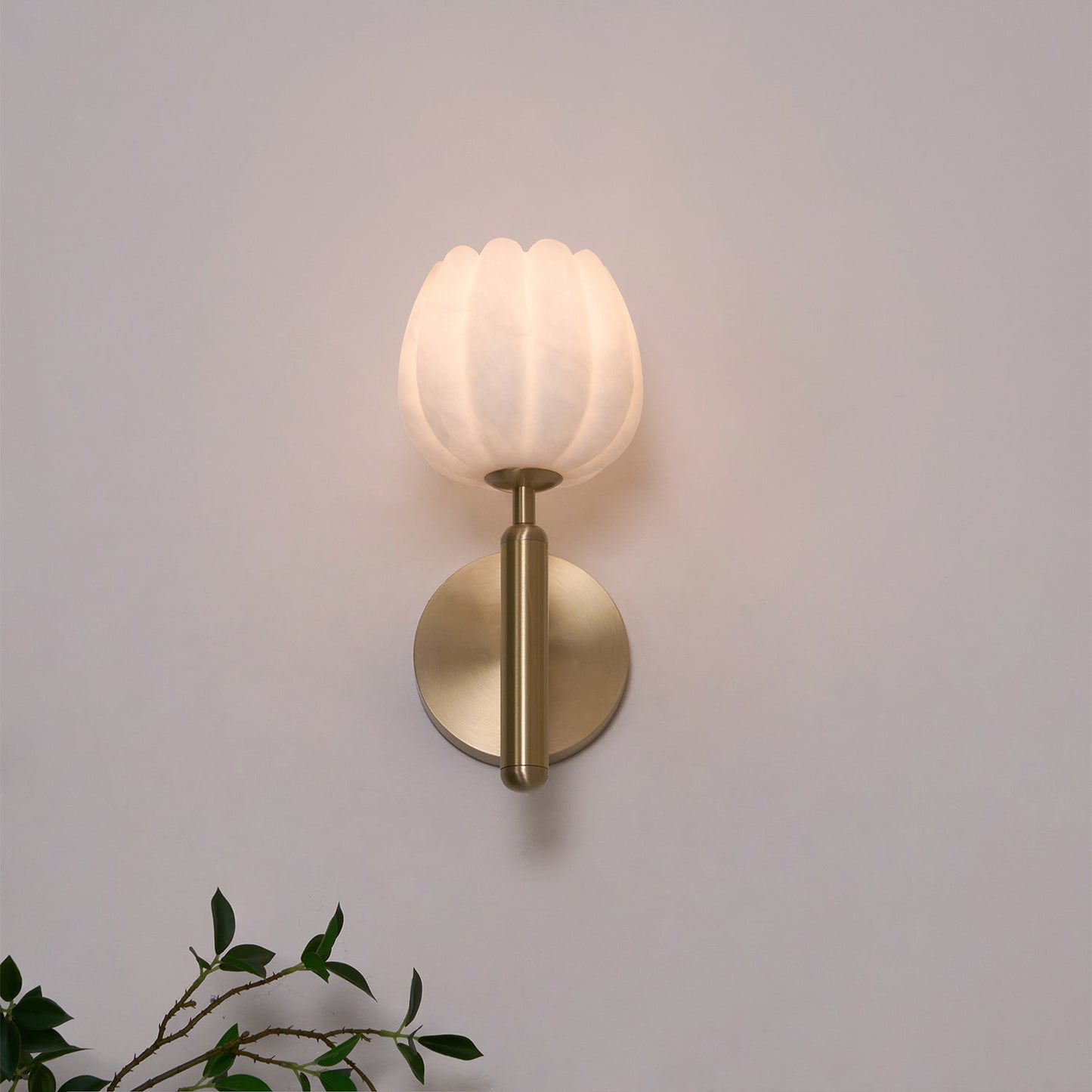 Mei – Kupfer-Marmor Wandlampe